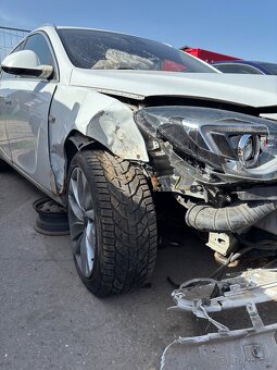 Opel insignia - 4