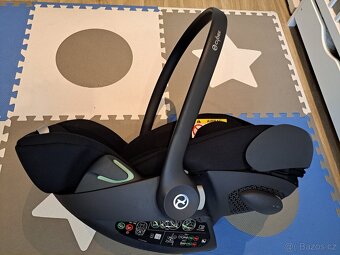 Autosedačka Cybex Cloud G i-Size Plus (Barva: Moon Black 202 - 4