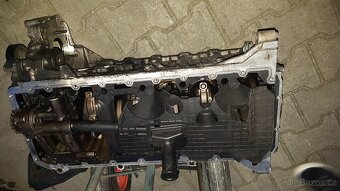 Blok Hlava a vana XD motoru M57N2 306D3 170kW 231k - 4