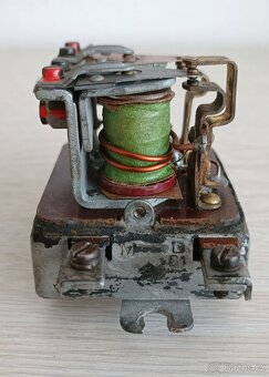 relé MAGNETON PAL - 70 W , 6 V na předváleč.motocykl JAWA,ČZ - 4