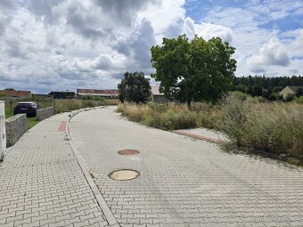 Prodej stavebního pozemku v obci Drnek 943 m2 - 4