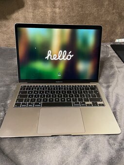 Apple MacBook Air (2020) - 4