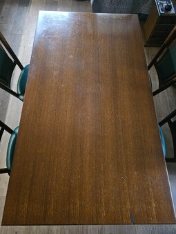 Jídelni stůl včetně židlí - 4