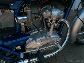 Ducati 125 TS - 4