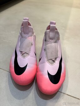 Kopačky Nike vel. 36,5 - 4
