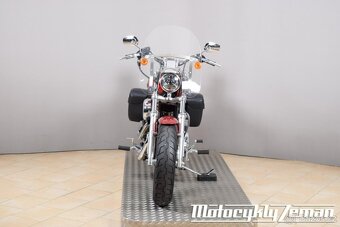 Harley-Davidson XL 1200C Sportster Custom 2013 - 4
