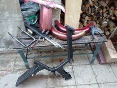 Prodám moto rám a díly na moped - 4