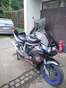 prodám GSXR 750 - 4