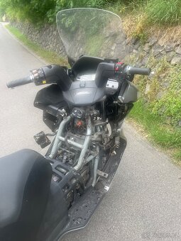 Prodám SUZUKI BURGMANN 650 - 4