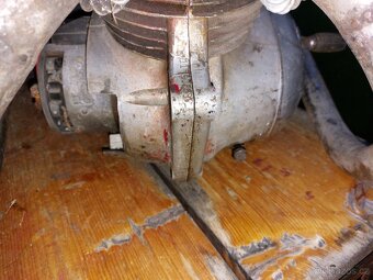 Nalez - motor jawa perak - 4