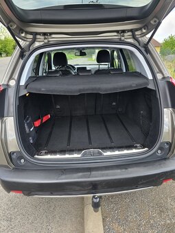 Prodám Peugeot 2008 (1,6 benzín, 88 kW) - velmi dobrý stav - 4
