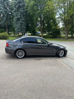 BMW E90 320D 2,0 diesel 120kw rok 2005 - 4