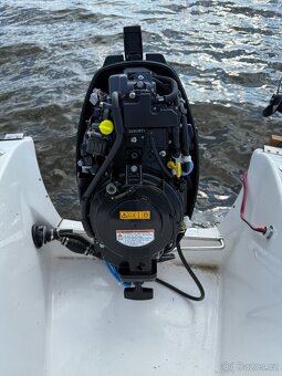 Kajutová loď 555 FISH s motorem SUZUKI 20HP vč. vleku - 4