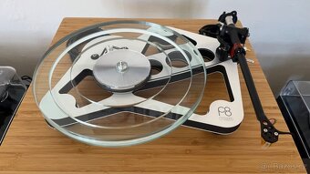 Rega Planar 8 + Excalibur Gold - 4