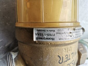 Odkalovací filtr Honeywell F76S-11/2AA - 4
