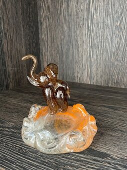 Sirnatý skleněný popelník, prvorepublikový slon - 4