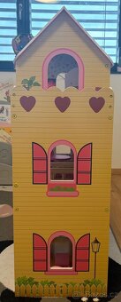 Dřevěný domeček pro panenky - 4