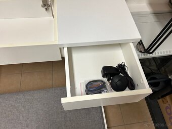 Toaletní stolek - 4