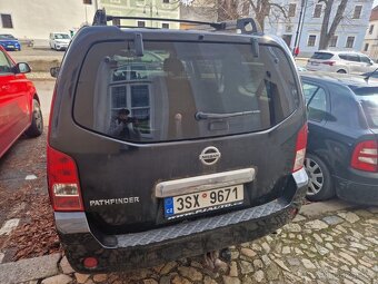 Nissan Pathfinder YD 25 - 4