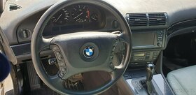 BMW E39 – interiér - 4