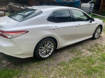 Prodám Camry 2.5 hybrid - 4