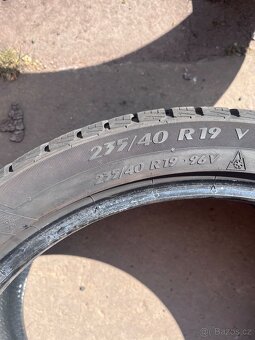 Matador Nordica 235/40 r19 - 4