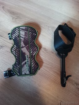 Kladkový luk Bear Cruzer G2 TOP stav - 4