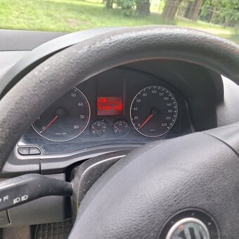 Volkswagen GOLF 5 - 4