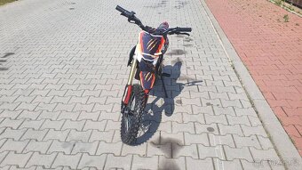 Elektrická motorka MiniRocket Coyote 1500W 48V oranžová kola - 4