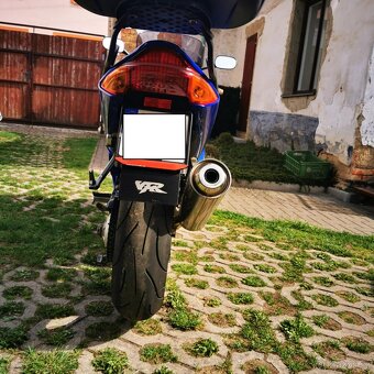 Honda VFR 800 (RC 46) - 4