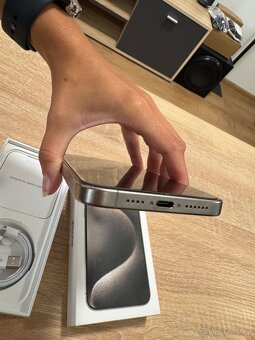 iPhone 15 Pro Max, 100% baterie, TOP stav - 4