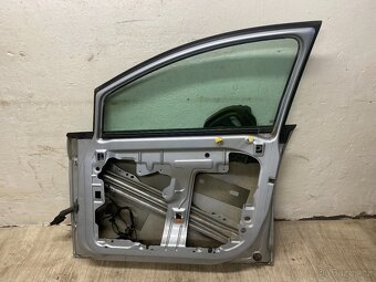 SEAT IBIZA 6J 2008-2017 - PRAVÉ PŘEDNÍ DVEŘE LS7Y - 4