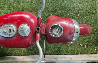 Jawa 250 pérák - 4