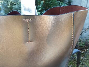 ZLATÁ KOŽENÁ KABELKA - 4