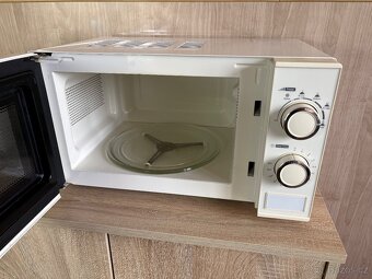 Mikrovlnná trouba. - 4