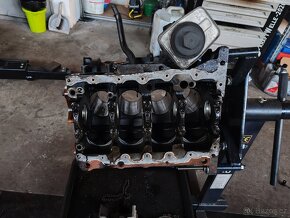 Blok motoru CBDB - 4