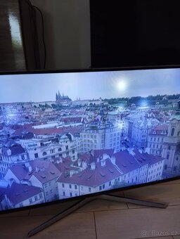 3 LCD TV a stojany - 4