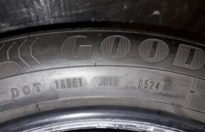 Prodávám 4ks zánovních letních pneumatik Goodyear 205/55 R17 - 4