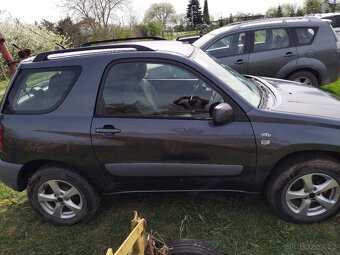Toyota RAV 4 - 4
