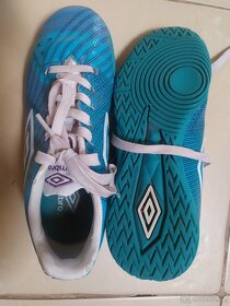 Kopačky adidas, puma a sálové kopačky Umbro - 4