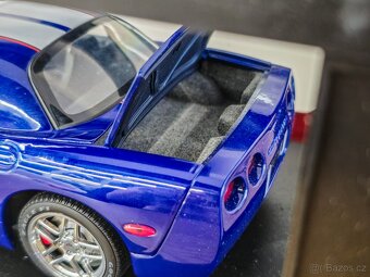 Chevrolet Corvette C5 Z06 1:18 Autoart - 4