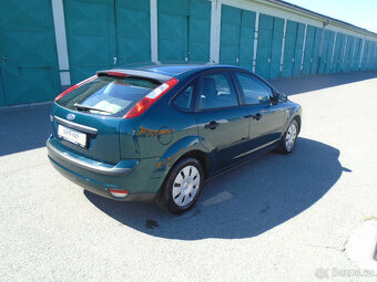 Ford Focus 1.6i 16V - 4