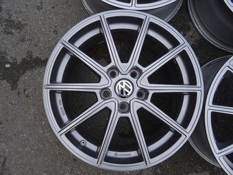 Alu disky šedé na Volkswagen, 17", 5x112, ET 40, šíře 7J - 4