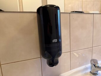 Tork S4 dávkovač tekutého mýdla - 4