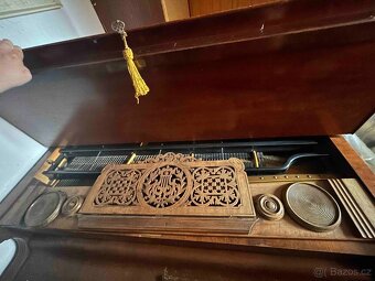 Klavír - křídloví - 4