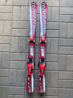 Lyže 110cm, lyžáky 19/22.5 269mm, vázání. Komplet - 4