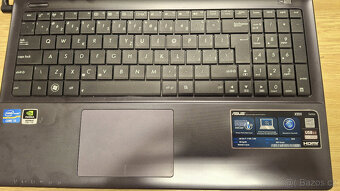 Notebook ASUS X55VD - téměř nový, SSD, Win11 - 4