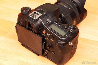 prodám SONY Alpha A77 Mk2 + SONY DT 1650 mm F2,8 SSM - 4