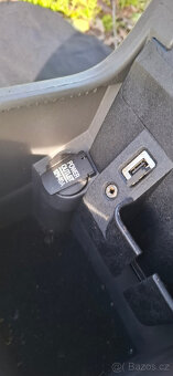 Ford Focus II loketni opěrka Titanium usb aux - 4