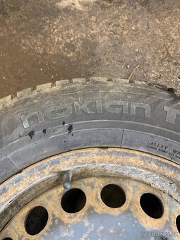 Nokian 195/65 r15 zimní - 4